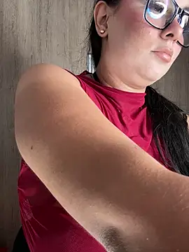 Snapshot of linatarens chatting on 10.02.25 linatarens online show from 10.02.25