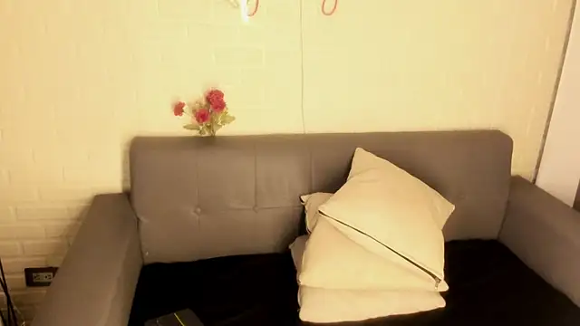 karina gomez 18 online show from 11.05.25