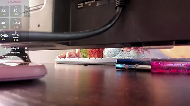 Snapshot of lindaa_natashaa chatting on 12.24.24 lindaa natashaa online show from 12.24.24