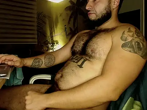 Snapshot of kink_8 chatting on 12.24.24 kink 8 online show from 12.24.24