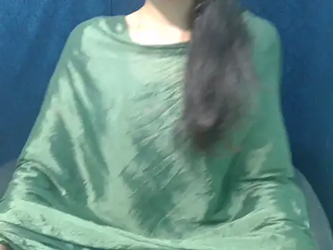 Yashi online show from 10.17.25