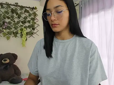 ASIAM BRUNET online show from 10.14.25