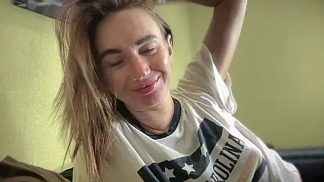 Snapshot of EvilDemon94 chatting on 09.18.25 EvilDemon94 online show from 09.18.25