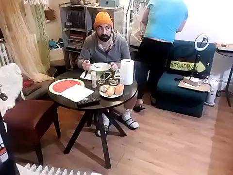 Snapshot of lextalon chatting on 12.01.24 lextalon online show from 12.01.24