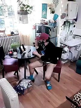 Snapshot of lextalon chatting on 12.15.24 lextalon online show from 12.15.24