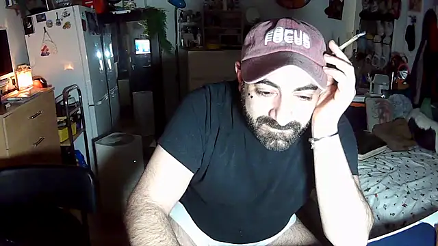 Snapshot of lextalon chatting on 10.13.25 lextalon online show from 10.13.25