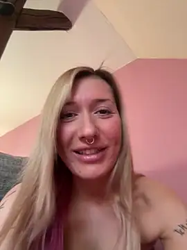 Snapshot of SonjaPrivat69_ chatting on 04.29.26 SonjaPrivat69 online show from 04.29.26