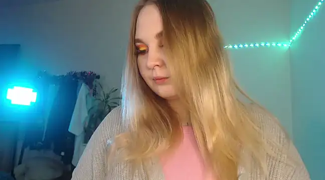 Snapshot of Greeenfriends6969 chatting on 12.29.24 Greeenfriends6969 online show from 12.29.24