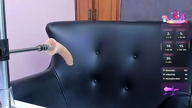 Snapshot of isabella_santos1 chatting on 02.14.25 isabella santos1 online show from 02.14.25