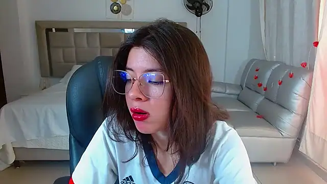 zoecruzz online show from 03.26.26