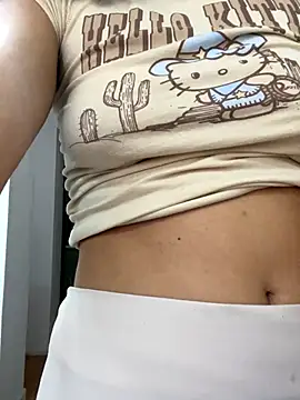 Snapshot of Katee_Jones chatting on 09.24.25 Katee Jones online show from 09.24.25