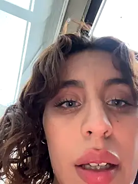 Snapshot of Katee_Jones chatting on 09.30.25 Katee Jones online show from 09.30.25