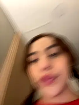 Snapshot of Katee_Jones chatting on 10.15.25 Katee Jones online show from 10.15.25