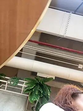 Snapshot of Katee_Jones chatting on 10.28.25 Katee Jones online show from 10.28.25