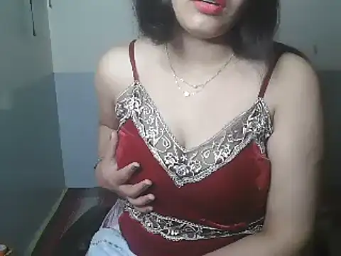 Snapshot of NithyaSingh chatting on 01.25.25 NithyaSingh online show from 01.25.25