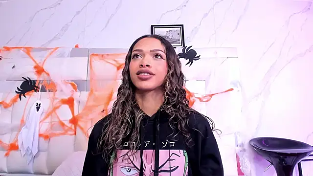 Snapshot of BritneyCollins chatting on 10.15.25 BritneyCollins online show from 10.15.25