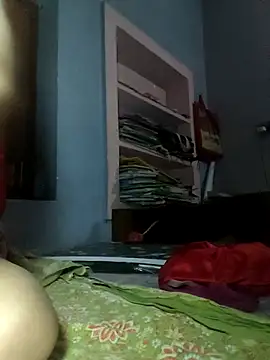 Snapshot of IndianRima chatting on 03.18.25 IndianRima online show from 03.18.25