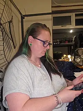 Snapshot of Bunny_Cummings chatting on 10.01.25 Bunny Cummings online show from 10.01.25