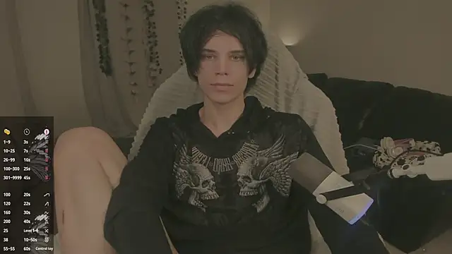 Snapshot of Wampeyes chatting on 10.16.25 Wampeyes online show from 10.16.25