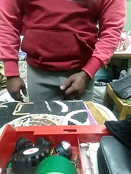 Snapshot of ShelfyOfferer chatting on 02.17.25 ShelfyOfferer online show from 02.17.25