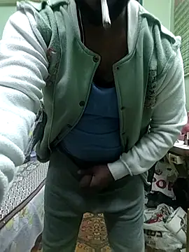 Snapshot of ShelfyOfferer chatting on 03.22.25 ShelfyOfferer online show from 03.22.25