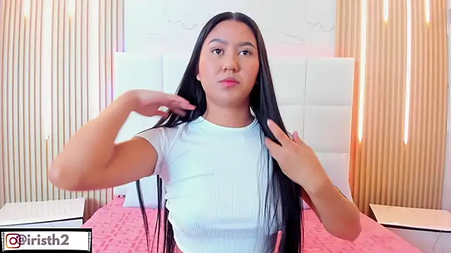 Iris Thompson  online show from 10.17.25