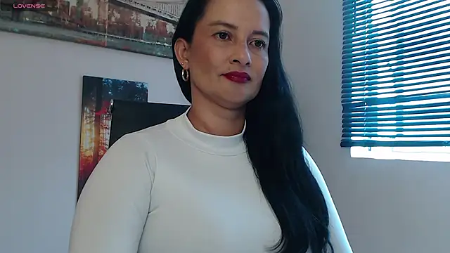lucy diiaz online show from 12.24.24