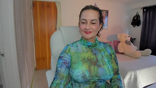 lucy diiaz online show from 09.24.25