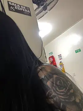 Snapshot of eva_sexx69 chatting on 02.26.25 eva sexx69 online show from 02.26.25