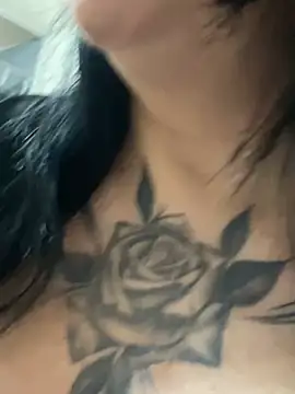 Snapshot of eva_sexx69 chatting on 03.05.25 eva sexx69 online show from 03.05.25