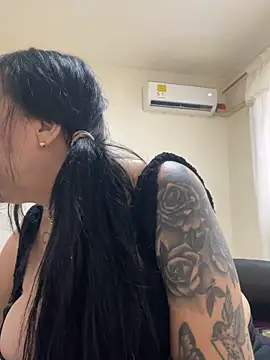 Snapshot of eva_sexx69 chatting on 10.06.25 eva sexx69 online show from 10.06.25