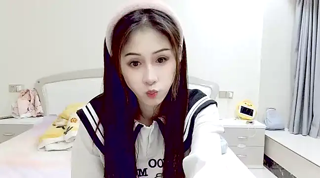 LaLaLiang online show from 12.27.24