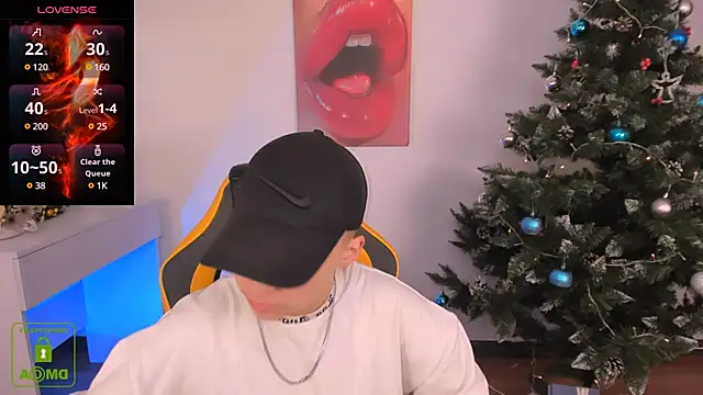 Dolly  Queen  online show from 12.20.24