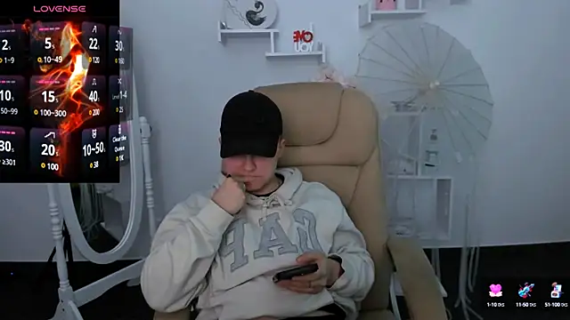 Dolly  Queen  online show from 01.20.25