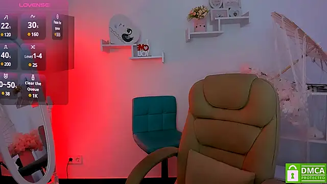 Dolly  Queen  online show from 02.20.25