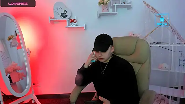 Dolly  Queen  online show from 02.26.25