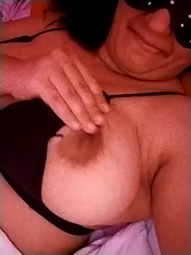 Cerenuyarr online show from 04.18.26