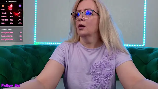 Snapshot of IvanaCharm chatting on 07.16.26 IvanaCharm online show from 07.16.26