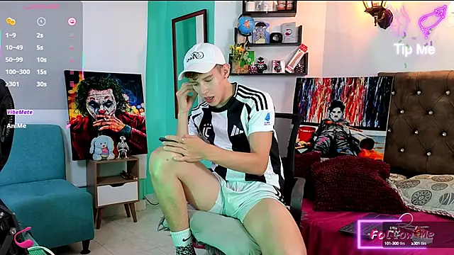 flowers18 online show from 10.14.25