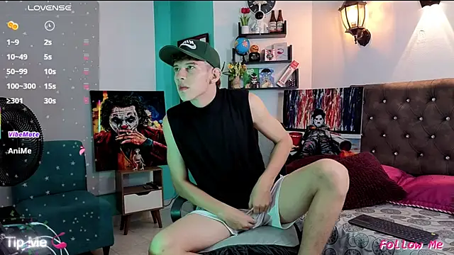 flowers18 online show from 12.04.25