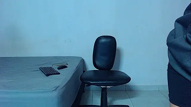 Snapshot of mikecoper_23 chatting on 01.19.26 mikecoper 23 online show from 01.19.26