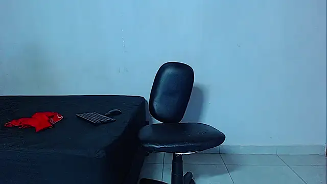 Snapshot of mikecoper_23 chatting on 02.04.26 mikecoper 23 online show from 02.04.26