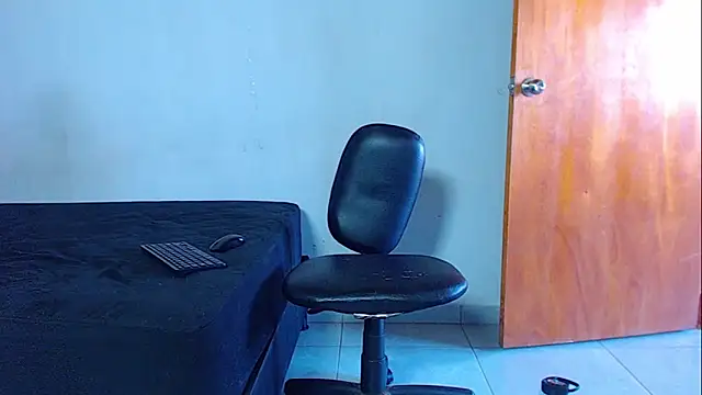 Snapshot of mikecoper_23 chatting on 02.05.26 mikecoper 23 online show from 02.05.26