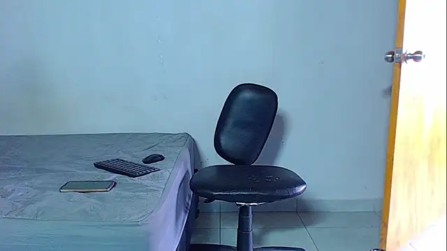 Snapshot of mikecoper_23 chatting on 02.10.26 mikecoper 23 online show from 02.10.26