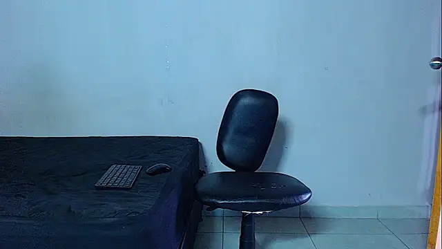 Snapshot of mikecoper_23 chatting on 02.20.26 mikecoper 23 online show from 02.20.26