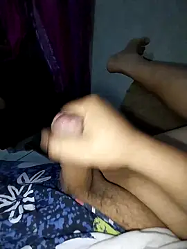 Snapshot of Whiper2024 chatting on 10.30.25 Whiper2024 online show from 10.30.25