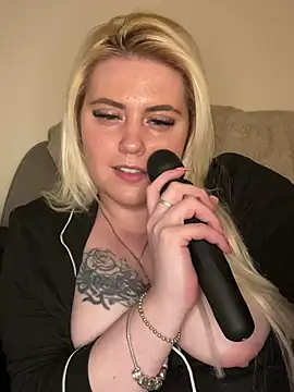 Blondiee3088 online show from 03.07.25