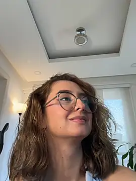 nicollefiorett online show from 03.06.26