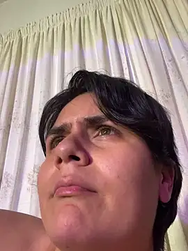 Snapshot of isabelacooperr chatting on 12.23.25 isabelacooperr online show from 12.23.25