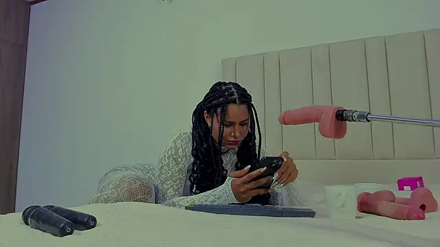 Snapshot of StormyButty18 chatting on 11.03.25 StormyButty18 online show from 11.03.25